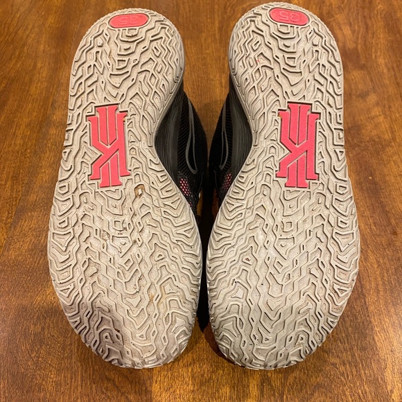 Nike Kyrie 7 GS Pixel Camo Black Multi Color Shoes - Picture 6 of 9